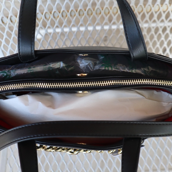 LOVE MOSCHINO  Black Handbag with Golden Chain - Picture 5 of 5